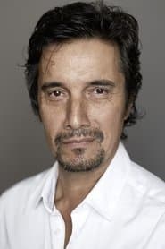 Eric Defosse as Serge