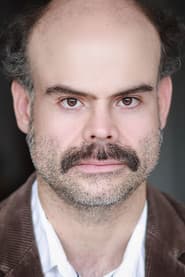 Lionel Laget as Jacques dit "Benoit", l'accessoiriste