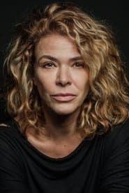 Rita Loureiro as Marina