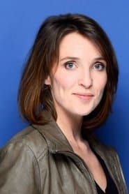 Alix Poisson as Odile