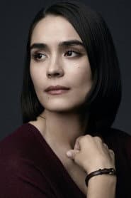 Shannyn Sossamon as Beth Raymond