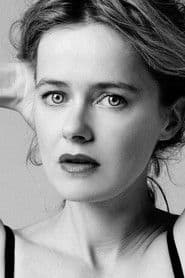 Julie Delarme as Sabine