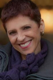 Vassiliki Deliou as Officer's Wife #2