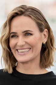 Judith Godrèche as Elisabeth