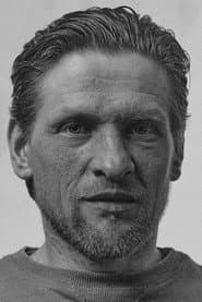 Vasyl Kukharskyi as Maskym Osa