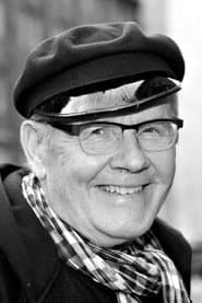 Antti Litja as Ylilääkäri Soininen