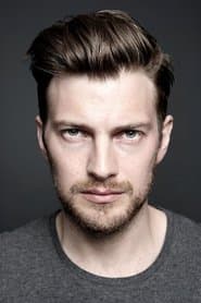 Andreas Wilson as Erik Ponti