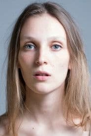 Judith Williquet as Hélène