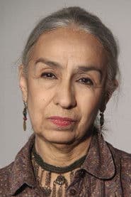 Aysan Sümercan as Emrah'ın Büyükannesi