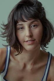 Tess Amorim as Amiga de Isabel