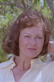 Kathrin Oginski as Daktari Jo