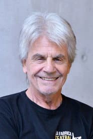 Raúl Rizzo as Alberto Pérez