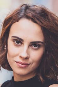 Alba García as Sonia