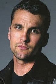 Sean Bell as Steve Pastor