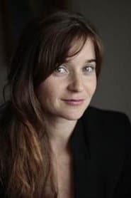 Marie Petiot as Clémence