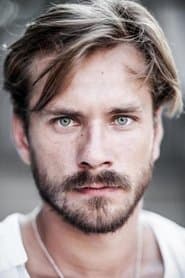 Aleksandr Gorbatov as Yura