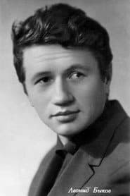 Leonid Bykov as Petya Mokin