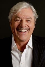 Juraj Kukura as Schiffner