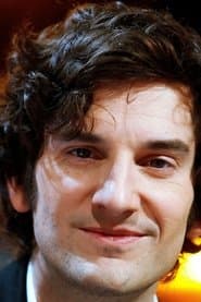 Gaspard Proust as Olivier Kandel