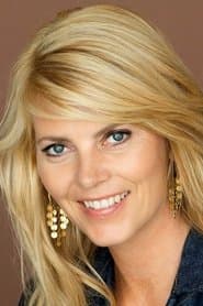 Lærke Winther as Shirley