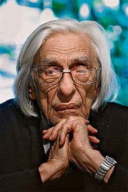 Ferreira Gullar as Narrator (voice)