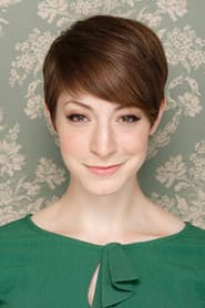 Tybee Diskin as Beth