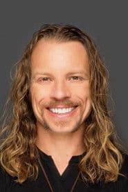 Dustin Leighton as Travis