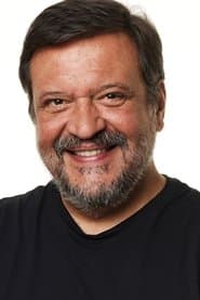 Luís Melo as Ígor