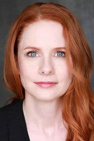 Hillary Tuck as New Intern