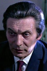 José Quaglio as Valinski