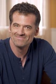 Bruce Thomas as Ted Powell