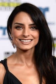 Aislinn Derbez as Andrea