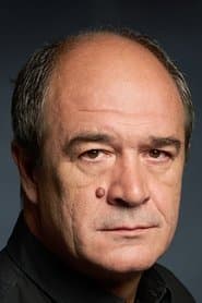 Boris Isaković as Miki