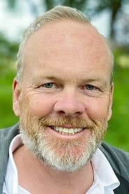 Christopher de Courcy-Ireland as Stephen Jennings (voice)