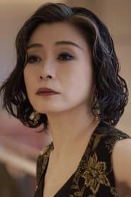 Liu Dan as Qu Jing's Mother