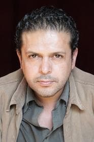Marco Pérez as Ramiro