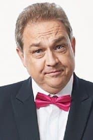 Oliver Kalkofe as Chief Inspector Even Longer/Screaming Woman