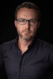 Devon Gummersall as Lonnie