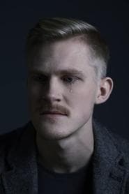 Eirik Hallert as Henrik