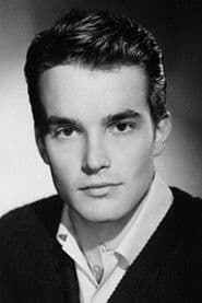 Philippe Forquet as La Bedoyere