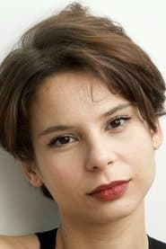 Amina Ben Ismaïl as Yasmine
