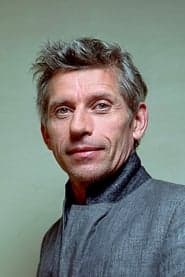 Jacques Gamblin as Pierre Cassini