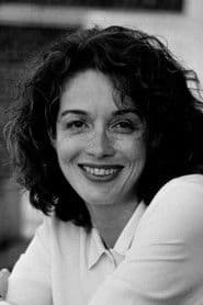 Melanie Mayron as Dee Dee