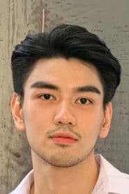 Chinnarat Siriphongchawalit as Man