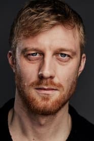 Joachim Fjelstrup as Peter