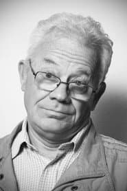 Valentin Uritescu as Sgt. Șaptefrați