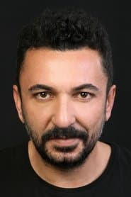 Toygan Avanoğlu as Çapkin Doktor