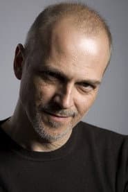 Fabrizio Rizzolo as Direttore Capo Ufficio Marketing