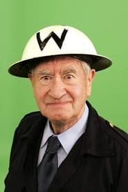 Bill Pertwee as Publican
