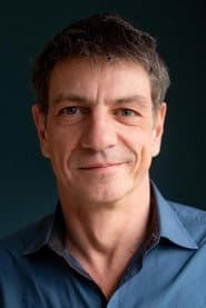 Dirk Kummer as Matthias